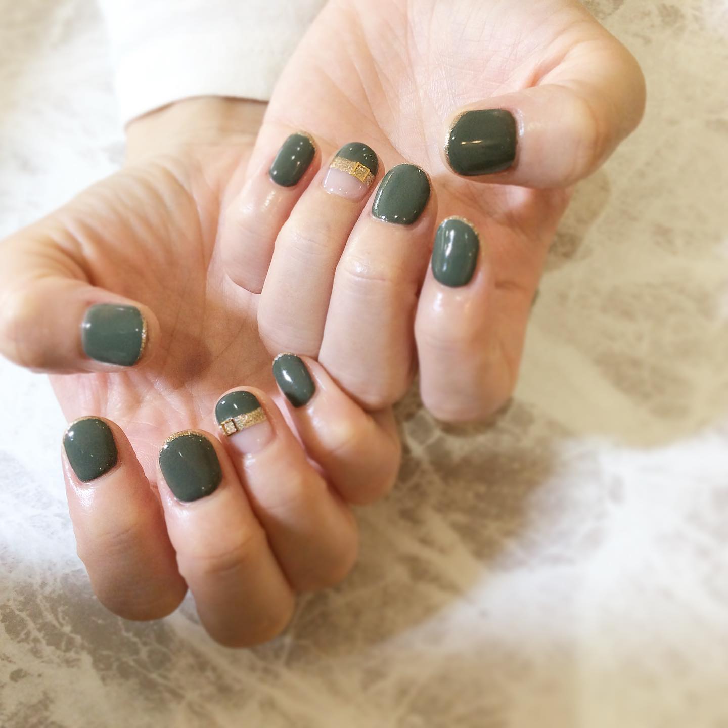 こんにちは🌞東川口店の中谷です！定額4980円デザイン#ネイル#大人ネイル#シンプルネイル#定額ネイル#定額デザイン#東川口#当日予約#同時施術#美容院#美容室#マツエク#リクルート#スタイリスト求人#アシスタント求人#アイリスト求人#ネイリスト求人#brp#東川口駅#フェリーチェ東川口店#秋ネイル