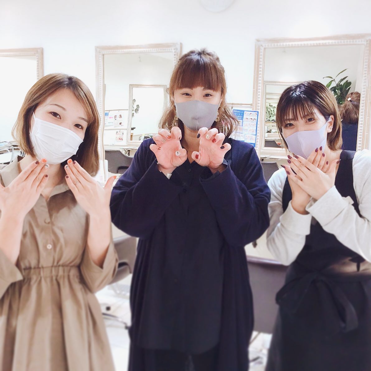 こんにちは東川口店の中谷です！東川口店のスタッフは、美容室のスタイリスト‍♀️や、アイリストもネイルを楽しんでいます#ネイル#大人ネイル#シンプルネイル#定額ネイル#定額デザイン#東川口#当日予約#同時施術#美容院#美容室#マツエク#リクルート#スタイリスト求人#アシスタント求人#アイリスト求人#ネイリスト求人#brp#東川口駅#フェリーチェ東川口店#秋ネイル