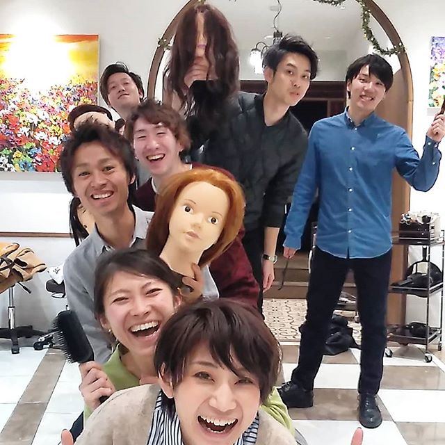 こんにちは山口です明日は、成人式成人式の準備力を入れております！一生に一度の成人式の準備をお手伝いさせていただきます2020年成人式のご予約は14日月曜日からご予約開始いたしますお早めのご予約お待ちしております！アニモフィオレンテ大沢店 ️048-972-6685#成人式 #美容求人 #美容室 #美容国家試験 #スタイリスト #アシスタント募集 #アイリスト募集 #美容好き #美容学生 #ママさん美容師 #BRP#ヘアスタイル#ヘアカラー#ミディアム#美容師#ショート#ショートボブ#ナチュラル#北越谷#越谷レイクタウン #越谷美容室 #N.#エヌドット#ナプラ#イルミナカラー