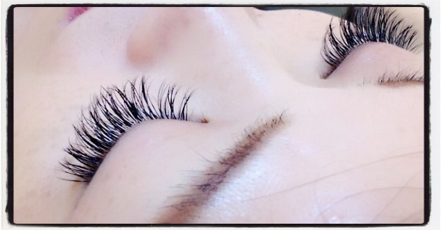 アイラッシュもご案内できます！お出かけ、イベントなどの前に素敵な目元にしちゃいましょう デザイン、カール、長さなどすべて一人一人に合わせて一緒に考えますなりたいイメージを教えてください！#美容室#北越谷#BRP#美容求人#アシスタント募集#スタイリスト募集#アイリスト募集#美容学生#サロン見学#ママさん美容師#埼玉　#越谷 #Ｎ.　#エヌドット　#切りっぱなしボブ#外ハネ　#ウェット感　#グレージュハイライトカラー