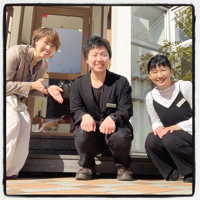 おはようございます！アニモフィオレンテ大沢店です！本日も元気に営業致します♪ ご予約は12時以降がおすすめです！皆様のご来店を心よりお待ちしております！#美容室#北越谷#BRP#美容求人#アシスタント募集#スタイリスト募集#アイリスト募集#美容学生#サロン見学#ママさん美容師#埼玉　#越谷 #Ｎ.　#エヌドット　#切りっぱなしボブ#外ハネ　#ウェット感　#グレージュハイライトカラー