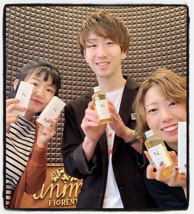 こんにちは！アニモフィオレンテ大沢店長崎です！当店の秋冬のおすすめは！！エヌドット ポリッシュオイルです！！ 洗い流さないトリートメントとして使うのはもちろん、お出かけ前の仕上げ剤としても大活躍！！◎さらに、ボディオイルとしても使えるので、冬場の乾燥するお肌にもgoodです(^○^) #美容室#北越谷#BRP#美容求人#アシスタント募集#スタイリスト募集#アイリスト募集#美容学生#サロン見学#ママさん美容師#埼玉　#越谷 #Ｎ.　#エヌドット