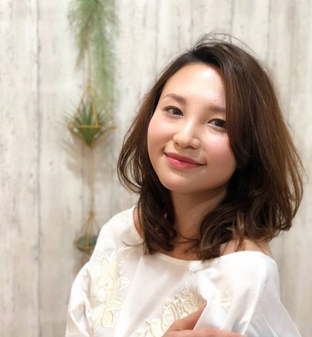 女性らしさ満点！！柔らかウェーブと華やかベージュ！！大人っぽくて柔らかいすたいるですよ！#ナプラ#ナプラnドット#美容師は天職だ #ネイリスト#アイリスト #日曜日定休#プライベート充実 #しみないカラーパーマ #当日予約