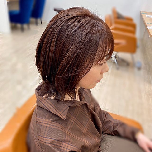 ラベンダーベージュ★ラベーシュ★黄色味を抑えて柔らかいベージュに！レイヤーカットでソフトに外はね★バッサリ！！イメチェンスタイル！お任せください！！ #ナプラ#Nドットセラム#ミルボン#Nドットシアミルク#お子様同伴ok #当日ご予約OK#ロブ#エルジューダ#エルジュダエマルジョン#ナシードカラー#ナピュール#ヘアビューロン#アレンジスタイル#ビューロンカールアイロン#袴ヘア#袴#ゴルフ#縮毛矯正  #美容室 #北越谷 #BRP #美容求人 #アシスタント募集 #スタイリスト募集 #アイリスト募集 #美容学生 #サロン見学 #ママさん美容師 #埼玉　#吉川美南