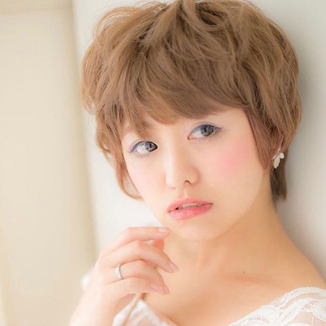 ショートカットに飽きてしまった方。。。パーマで気分転換！イメチェンはいかがでしょうか？？春のオススメカラーとあわせても可愛いですよ★#ナプラ#Nドットセラム#ミルボン#Nドットシアミルク#お子様同伴ok #当日ご予約OK#エルジューダ#エルジュダエマルジョン#ナシードカラー#ナピュール#ヘアビューロン#ビューロンカールアイロン#袴ヘア#袴#ゴルフ#縮毛矯正  #美容室  #BRP #美容求人 #アシスタント募集 #スタイリスト募集 #アイリスト募集 #美容学生 #サロン見学 #ママさん美容師 #埼玉#吉川美南