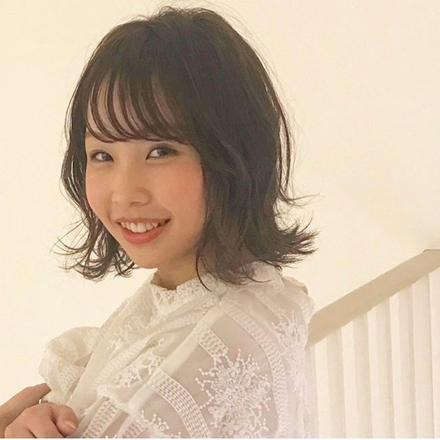毛先軽やかショートボブ★前髪も軽やかに！初夏らしく！重め前髪も可愛いですが、ちょっと雰囲気を軽やかに変えてみませんか？#ナプラ#Nドットセラム#Nドットシアミルク #当日ご予約OK#ミルボン#エルジューダ#エルジュダエマルジョン#リファストレートアイロン#縮毛矯正  #美容室  #BRP #美容求人 #アシスタント募集 #スタイリスト募集 #アイリスト募集 #美容学生 #サロン見学 #ママさん美容師 #埼玉#吉川美南
