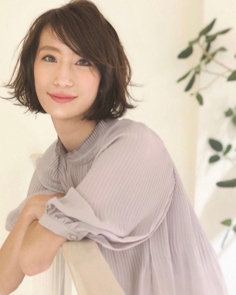 こんにちは！アニモフィオレンテ吉川美南店です️ゆるウェーブボブにしませんか？パーマをゆるくかけることで朝のセットを楽にします！ワックスやオイルなどを揉み込めば簡単にセット出来ちゃいます♪今のおすすめはN.スタイリングセラムです！是非お試しくださいね！アニモフィオレンテ吉川美南店では、お客様1人1人に使うプライベートタオルの使用、入り口での高機能除菌スプレーで手指、服の消毒、スタッフの体調管理の徹底、施術中のマスク着用のお願い、セット面やイスの消毒、ウイルス対策を徹底しておりますので、ご安心してご来店ください。　#ナフ゜ラ#ホ゜リッシュオイル #エヌト゛ット#えぬと゛っと #当日こ゛予約OK#ミルホ゛ン#エルシ゛ュータ゛#吉川美南 #吉川 #リファストレートアイロン  #美容室  #BRP #美容求人 #アシスタント募集 #スタイリスト募集 #美容学生 #サロン見学 #イースリーエックス #高機能除菌スフ゜レー #埼玉 #レア髪 #リファト゛ライヤー #リファ #ファインハ゛フ゛ル #ケラリファイン #ケラリファイントリートメント#エステプロラボ　#ファスティング　#酵素ダイエット