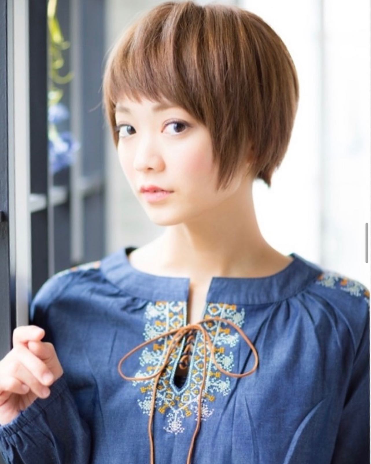 こんにちは！アニモフィオレンテ吉川美南店です️マニッシュなボブショートヘアをピンクアッシュのカラーで大人可愛いスタイルに昇格。ぬくもりのある色なのでやさしい表情に見せてくれる効果があります。さらに髪のツヤもアップです。ぜひお試しください。アニモフィオレンテ吉川美南店では、お客様1人1人に使うプライベートタオルの使用、入り口での高機能除菌スプレーで手指、服の消毒、スタッフの体調管理の徹底、施術中のマスク着用のお願い、セット面やイスの消毒、ウイルス対策を徹底しておりますので、ご安心してご来店ください。#ナフ゜ラ#ホ゜リッシュオイル #エヌト゛ット#えぬと゛っと #当日こ゛予約OK#ミルホ゛ン#エルシ゛ュータ゛#吉川美南 #吉川 #リファストレートアイロン  #美容室  #BRP #美容求人 #アシスタント募集 #スタイリスト募集 #美容学生 #サロン見学 #イースリーエックス #高機能除菌スフ゜レー #埼玉 #レア髪 #リファト゛ライヤー #リファ #リファエスカラットレイ #ケラリファイン #ケラリファイントリートメント#エステプロラボ　#ファスティング　#酵素ダイエット