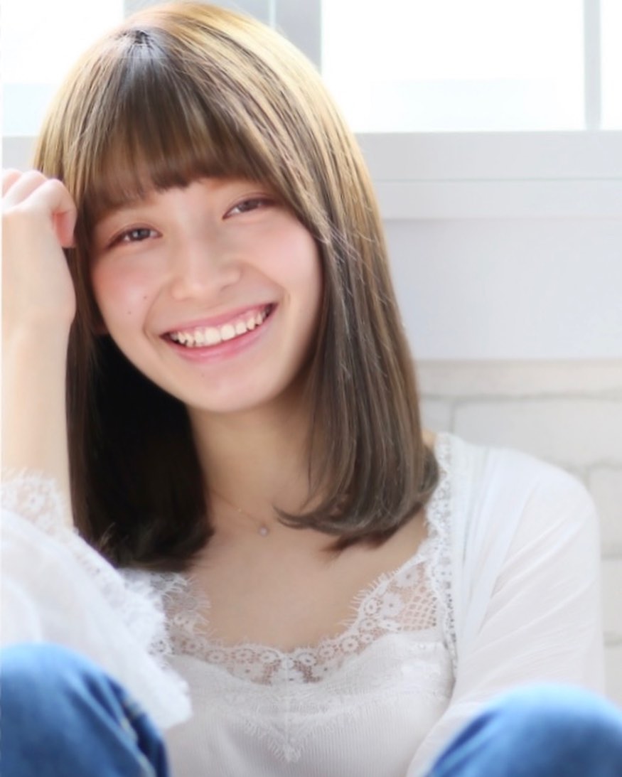 こんにちは!アニモフィオレンテ吉川美南店です️朝楽スタイル、ストレートスタイル★毛先をワンカールしても可愛いですよ♪夏なので少し明るめのカラーにはねすぎないようにカットすれば簡単に収まるスタイルになります!結べる長さにもなるので、バッサリ切る前に段階としてやるのもオススメです!アニモフィオレンテ吉川美南店では、お客様1人1人に使うプライベートタオルの使用、入り口での高機能除菌スプレーで手指、服の消毒、スタッフの体調管理の徹底、施術中のマスク着用のお願い、セット面やイスの消毒、ウイルス対策を徹底しておりますので、ご安心してご来店ください。#ナフ゜ラ#ホ゜リッシュオイル #エヌト゛ット#えぬと゛っと #当日こ゛予約OK#ミルホ゛ン#エルシ゛ュータ゛#吉川美南 #吉川 #リファストレートアイロン #美容室 #BRP #美容求人 #アシスタント募集 #スタイリスト募集 #美容学生 #サロン見学 #イースリーエックス #高機能除菌スフ゜レー #埼玉 #レア髪 #リファト゛ライヤー #リファ #リファエスカラットレイ #ケラリファイン #ケラリファイントリートメント#エステプロラボ #ファスティング #酵素ダイエット