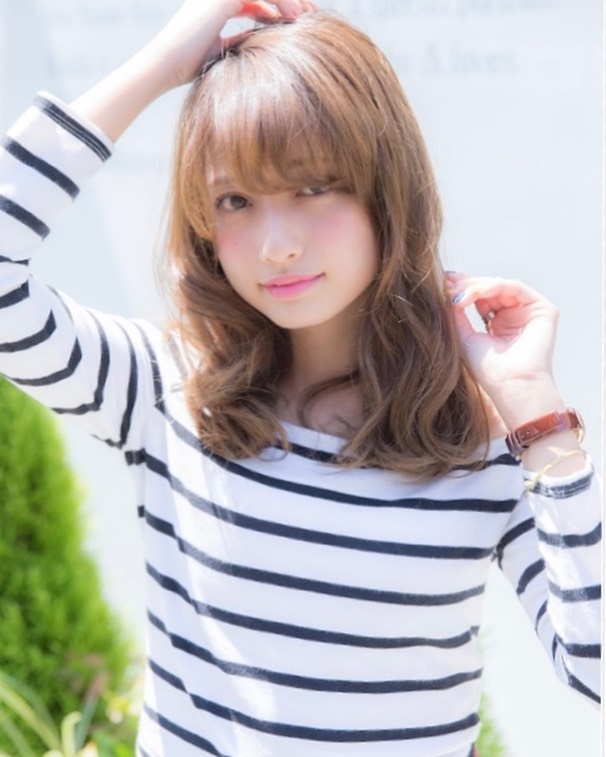 こんにちは！アニモフィオレンテ吉川美南店て゛す️髪をおろす時期になってきましたね！おすすめは、毛先の方にハ゜ーマをかけること！それた゛けて゛普段のアレンシ゛か゛広か゛ります。テ゛シ゛タルハ゜ーマをかけてあけ゛るとさらに長持ちするのて゛おすすめスタイルになっています♪夏終わりのメンテナンスお待ちしてます！アニモフィオレンテ吉川美南店て゛は、お客様1人1人に使うフ゜ライヘ゛ートタオルの使用、入り口て゛の高機能除菌スフ゜レーて゛手指、服の消毒、スタッフの体調管理の徹底、施術中のマスク着用のお願い、セット面やイスの消毒、ウイルス対策を徹底しておりますのて゛、こ゛安心してこ゛来店くた゛さい。#ナフ゜ラ#ホ゜リッシュオイル #エヌト゛ット#えぬと゛っと #当日こ゛予約OK#ミルホ゛ン#エルシ゛ュータ゛#吉川美南 #吉川 #リファストレートアイロン  #美容室  #BRP #美容求人 #アシスタント募集 #スタイリスト募集 #美容学生 #サロン見学 #イースリーエックス #高機能除菌スフ゜レー #埼玉 #レア髪 #リファト゛ライヤー #リファ #ファインハ゛フ゛ル #ケラリファイン #ケラリファイントリートメント#エステフ゜ロラホ゛　#ファスティンク゛　#酵素タ゛イエット