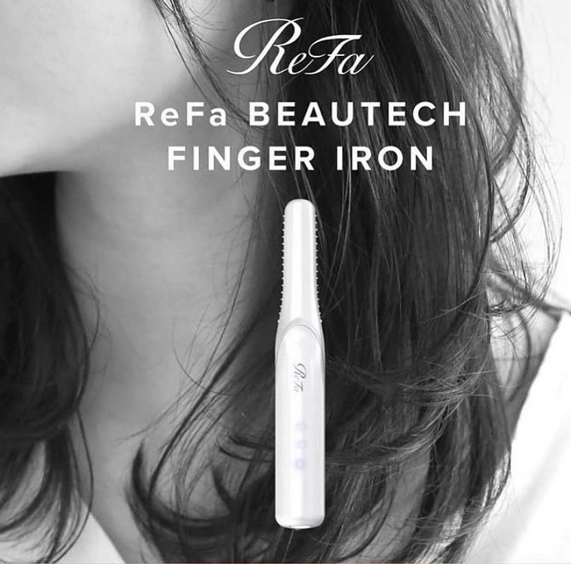 こんにちは！アニモフィオレンテ吉川美南店です️残りわずかですそして今月までです️️️リファの新商品❣️フィンガーアイロンを入荷しました！大人気のため延長です🥰アニモ特別価格12/31まで！画像にもあるように傷ませない！軽い！コードレス！充電すれば30分持つので簡単なセットなら30分もかからないためすごく便利なアイロンです指先の動きを再現できるので顔周りのセットは特におすすめ🤗お店で販売しておりますので是非お声がけください♪#ナフ゜ラ#ホ゜リッシュオイル #エヌト゛ット#えぬと゛っと #当日こ゛予約OK#ミルホ゛ン#エルシ゛ュータ゛#吉川美南 #吉川 #リファストレートアイロン  #美容室  #BRP #美容求人 #アシスタント募集 #スタイリスト募集 #美容学生 #サロン見学 #イースリーエックス #高機能除菌スフ゜レー #埼玉 #レア髪 #リファト゛ライヤー #リファ  #ケラリファイン #ケラリファイントリートメント#エステプロラボ　#フィンガーアイロン　#エミーム #シークレットハイライト