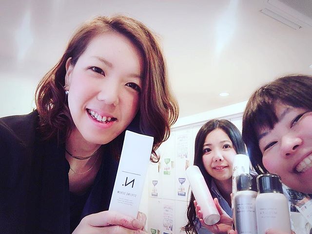 おはようございます?今日は３人営業です?馬見塚はお休みを頂いております！13時よりご予約お取りできますよー?#蒲生商店街#蒲生の美容室#BRP#当日ご予約ok