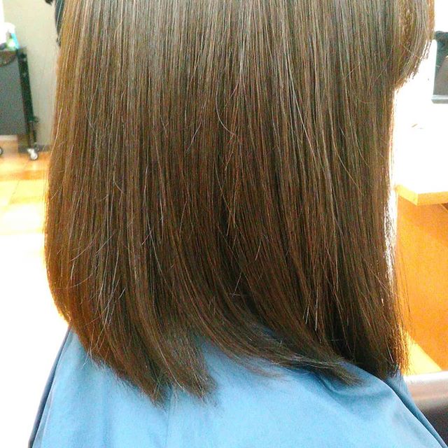 こんにちは。６月に入りましたね。季節も夏に向けてカラーチェンジはいかがですか？お待ちしております。#アニモ#蒲生#商店街#新田#美容室