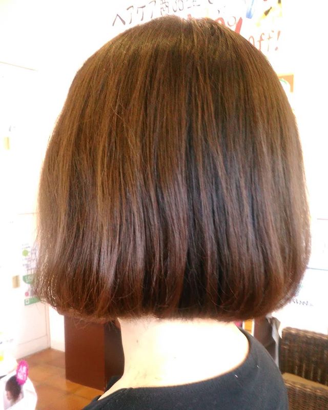 こんばんは秋のスタイルチェンジはいかがですかスッキリボブがオススメです。お手入れも簡単です#N.#エヌドット#ナプラ#Nドットセラム#ミルボン#Nドットシアミルク#お子様同伴ok #当日ご予約OK#ロブ#エルジューダ#エルジューダエマルジョン#草加#新田#草加公園#青柳#蒲生商店街#蒲生駅#ナシードカラー#女性スタッフのみ#スタッフみんな30代?