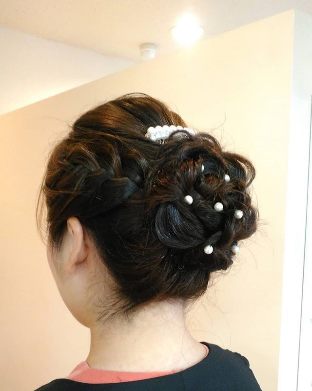 13日午後からメニューによってご案内出来ます本日は馬見塚はお休みですおはようございます。 今日は朝からセットがありましたサイドは編み込みにしてあります営業時間外でもセットのご予約出来ますぜひ、アニモで可愛くアレンジしませんか#N.#エヌドット#ナプラ#Nドットセラム#ミルボン#Nドットシアミルク#お子様同伴ok #当日ご予約OK#ロブ#エルジューダ#エルジューダエマルジョン#草加#新田#草加公園#青柳#蒲生商店街#蒲生駅#ナシードカラー#女性スタッフのみ#スタッフみんな30代?