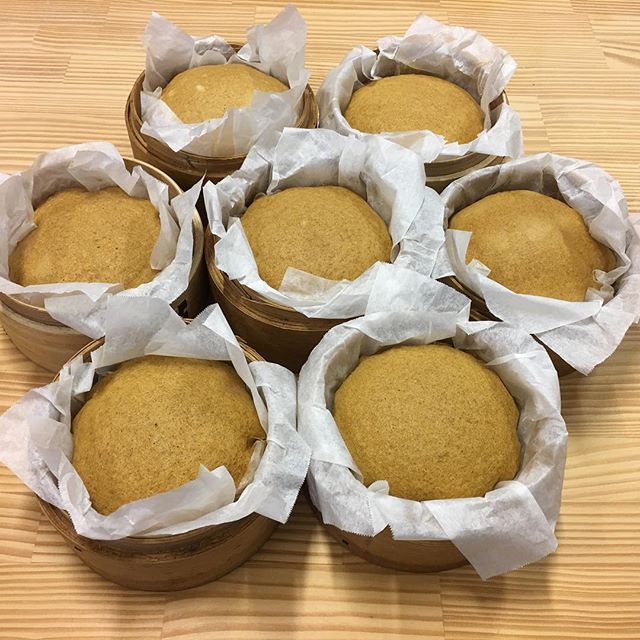 こんにちは、美容室アニモ蒲生店アシスタントの宗像です。趣味で中国点心の勉強してました。家ではあまり作りませんが昔は多くの点心を作ってました。こちらは中華蒸しパン（?拉?）といいます。日本のスーパーでも売ってるので食べてみて下さい。#N.#エヌドット#ナプラ#Nドットセラム#ミルボン#Nドットシアミルク#お子様同伴ok #当日ご予約OK#ロブ#エルジューダ#エルジューダエマルジョン#草加#新田#草加公園#青柳#蒲生商店街#蒲生駅#ナシードカラー#女性スタッフのみ#スタッフみんな30代