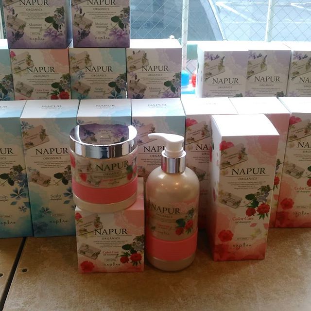 おはようございます今、大人気 ナピュールのシャンプートリートメントしっとり、カラー用、はりこし、の三種あります* きっと髪に合うシャンプーが見つかります鶴間#N.#エヌドット#ナプラ#Nドットセラム#ミルボン#Nドットシアミルク#お子様同伴ok #当日ご予約OK#ロブ#エルジューダ#エルジューダエマルジョン#草加#新田#草加公園#青柳#蒲生商店街#蒲生駅#ナシードカラー#女性スタッフのみ#スタッフみんな30代️