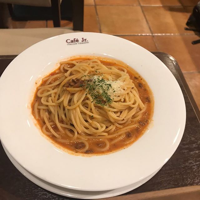 こんばんは、美容室アニモ蒲生店アシスタントの宗像です。私の今日の晩御飯久しぶりに食べますぅ🤤いただきます。  #N.#エヌドット#ナプラ#Nドットセラム#ミルボン#Nドットシアミルク#お子様同伴ok #当日ご予約OK#ロブ#エルジューダ#エルジューダエマルジョン#草加#新田#草加公園#青柳#蒲生商店街#蒲生駅#ナシードカラー#女性スタッフのみ#スタッフみんな30代️