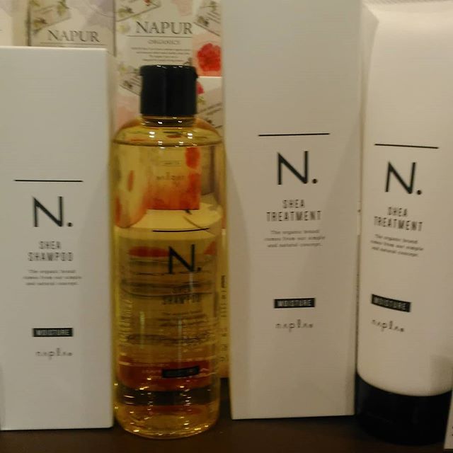 こんばんは今、人気のシャンプーです はりこしとしっとりの2種るありますサイズも大きいのも小さいのもありますおすすめです鶴間#N.#エヌドット#ナプラ#Nドットセラム#ミルボン#Nドットシアミルク#お子様同伴ok #当日ご予約OK#ロブ#エルジューダ#エルジューダエマルジョン#草加#新田#草加公園#青柳#蒲生商店街#蒲生駅#ナシードカラー#女性スタッフのみ#スタッフみんな30代️
