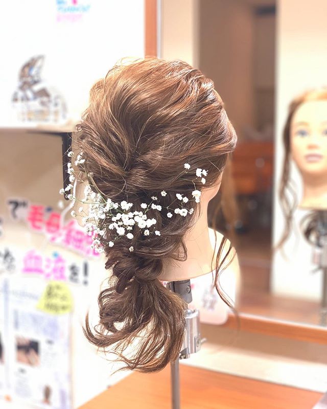 蒲生駅から徒歩８分っっ！！アニモ蒲生店店長のやまぐちです? 卒業式のアレンジもぜひご相談下さい早朝たまわっております️#ナプラ#Nドットセラム#ミルボン#Nドットシアミルク#お子様同伴ok #当日ご予約OK#ロブ#エルジューダ#エルジューダエマルジョン#草加#新田#草加公園#青柳#蒲生商店街#蒲生駅#ナシードカラー#女性スタッフのみ#スタッフみんな30代️#ナピュール#ヘアビューロン#アレンジスタイル#ビューロンカールアイロン#2019