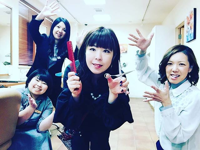 越谷市蒲生駅から徒歩8分･:*+. animo(アニモ)蒲生、店長の山口です☆*:.｡. 本日ご予約とりやすくなっております️超️穴場です️ ご来店お待ちしております️ animogamoutei→0489908989#ナプラ#Nドットセラム#ミルボン#Nドットシアミルク#お子様同伴ok #当日ご予約OK#ロブ#エルジューダ#エルジュダエマルジョン#草加#新田#草加公園#青柳#蒲生商店街#蒲生駅#ナシードカラー#女性スタッフのみ#スタッフみんな30代️#ナピュール#ヘアビューロン#アレンジスタイル#ビューロンカールアイロン#2019#袴ヘア#袴#ゴルフ#ゴルフコンペ