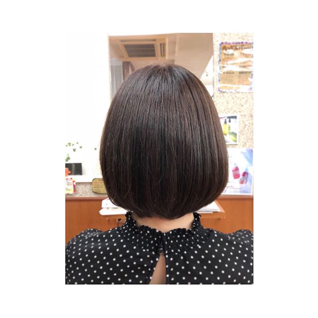 こんにちは！アニモ蒲生店金子です（＾ω＾） おすすめカラーのご紹介フォギーベージュこの時期おすすめです！UVケアもしっかりしてあげることで色持ちUP迷っている方はお試しください‍♀️ ..#ナフ゜ラ#Nト゛ットセラム#Nト゛ットシアミルク #当日こ゛予約OK#ミルホ゛ン#エルシ゛ュータ゛#エルシ゛ュタ゛エマルシ゛ョン#リファストレートアイロン#縮毛矯正  #美容室  #BRP #美容求人 #アシスタント募集 #スタイリスト募集 #アイリスト募集 #美容学生 #サロン見学 #ママさん美容師 #埼玉#蒲生#蒲生美容室