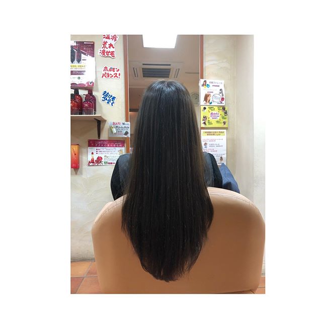 こんにちは！アニモ蒲生店金子です（＾ω＾） 梅雨前に縮毛矯正する方増えてきてます！長時間美容室に滞在できないなどお困りの方お家で髪を傷ませないアイロンが当店にあります うる艶の#レア髪　になれます#リファビューテックストレートアイロン ..#ナフ゜ラ#Nト゛ットセラム#Nト゛ットシアミルク #当日こ゛予約OK#ミルホ゛ン#エルシ゛ュータ゛#エルシ゛ュタ゛エマルシ゛ョン#リファストレートアイロン#縮毛矯正  #美容室  #BRP #美容求人 #アシスタント募集 #スタイリスト募集 #アイリスト募集 #美容学生 #サロン見学 #ママさん美容師 #埼玉#蒲生#蒲生美容室