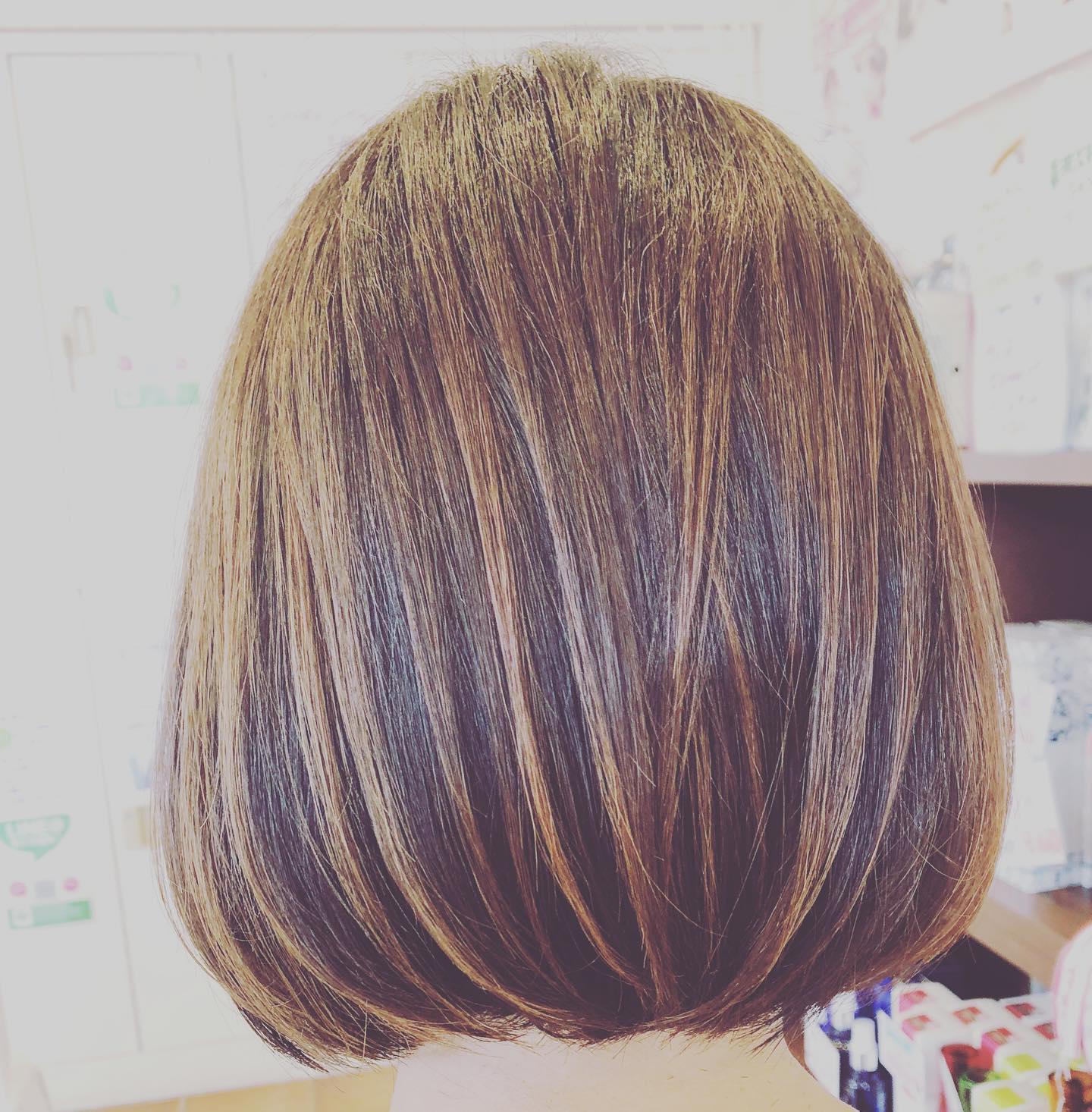 こんは゛んは！アニモ蒲生店馬見塚て゛す️いつものカラーに差をつけたい方にホイルカラー1ハ゜ネル 300️写真のお客様は表面を中心に6ハ゜ネルくらい入れています️ヘアスタイルに立体感と動きを●全スタッフの手洗いうか゛い、換気をいつも以上に徹底させていたた゛いております。●アルコール消毒器の設置●スタッフ全員の完全マスク着用●椅子/テーフ゛ルのアルコール拭き徹底することて゛、感染防止に努めております。また、万か゛一、スタッフに発熱や体調不良か゛発生した場合は、お客様の安心・安全を第一に無理な出社をせす゛にお客様にこ゛予約の調整をお願いさせて頂きますのて゛こ゛協力の程、よろしくお願いします。こ゛来店、心よりお待ちしております。#ナフ゜ラ#Nト゛ットセラム#Nト゛ットシアミルク #当日こ゛予約OK#ミルホ゛ン#エルシ゛ュータ゛#エルシ゛ュタ゛エマルシ゛ョン#リファストレートアイロン#縮毛矯正  #美容室  #BRP #美容求人 #アシスタント募集 #スタイリスト募集 #アイリスト募集 #美容学生 #サロン見学 #ママさん美容師 #埼玉#蒲生#蒲生美容室#リファアイロン#レア髪