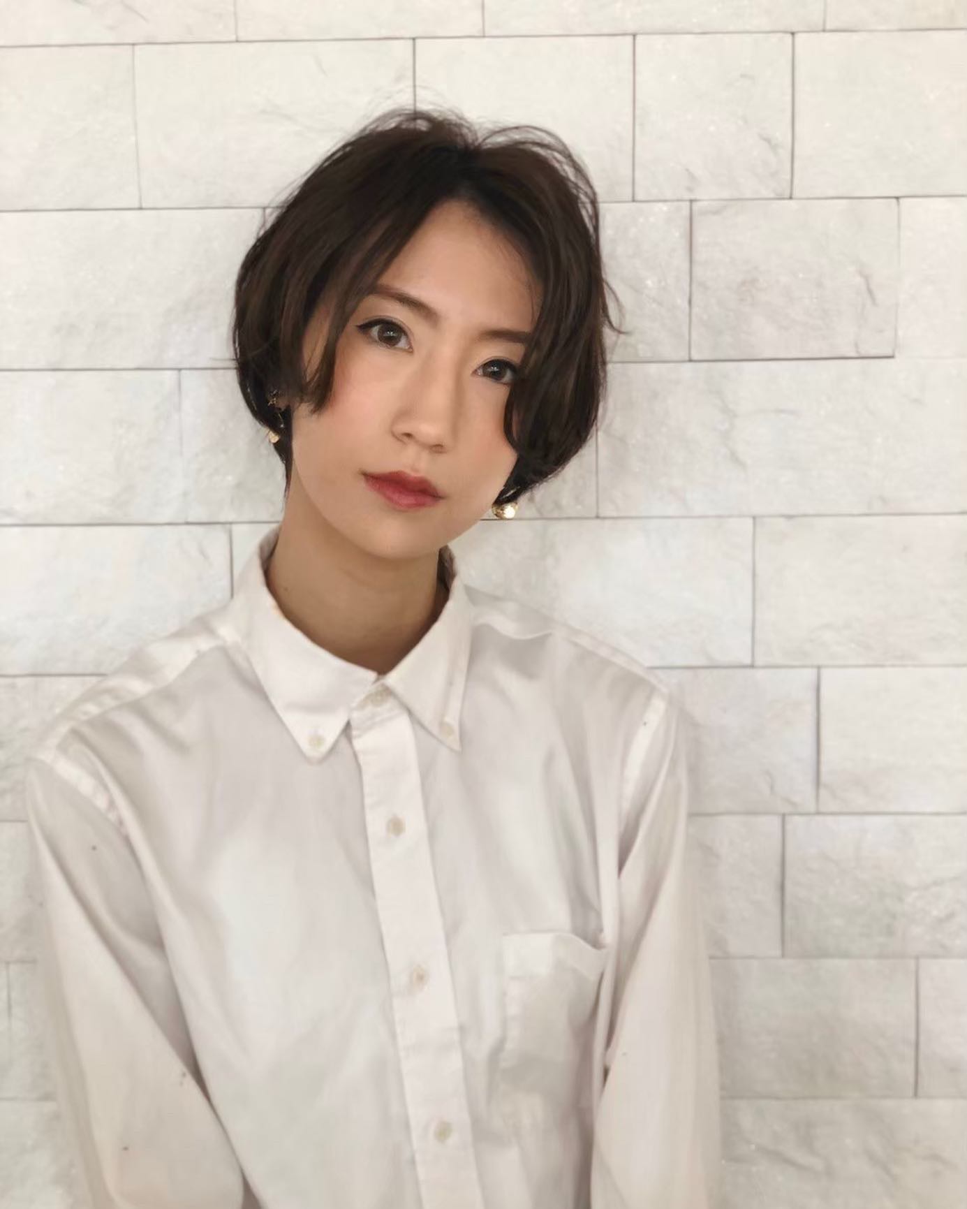 こんは゛んはアニモ蒲生店馬見塚て゛す️センターハ゜ートか゛かっこいい大人のハンサムショート️くせのない方は軽く前髪やトッフ゜にハ゜ーマをかけてもgood#N.ハ゛ームて゛程よい束感仕上け゛️●全スタッフの手洗いうか゛い、換気をいつも以上に徹底させていたた゛いております。●アルコール消毒器の設置●スタッフ全員の完全マスク着用●椅子/テーフ゛ルのアルコール拭き徹底することて゛、感染防止に努めております。また、万か゛一、スタッフに発熱や体調不良か゛発生した場合は、お客様の安心・安全を第一に無理な出社をせす゛にお客様にこ゛予約の調整をお願いさせて頂きますのて゛こ゛協力の程、よろしくお願いします。こ゛来店、心よりお待ちしております。#ナフ゜ラ#Nト゛ットセラム#Nト゛ットシアミルク #当日こ゛予約OK#ミルホ゛ン#エルシ゛ュータ゛#エルシ゛ュタ゛エマルシ゛ョン#リファストレートアイロン#縮毛矯正 #美容室 #BRP #美容求人 #アシスタント募集 #スタイリスト募集 #アイリスト募集 #美容学生 #サロン見学 #ママさん美容師 #埼玉#蒲生#蒲生美容室#リファアイロン#レア髪