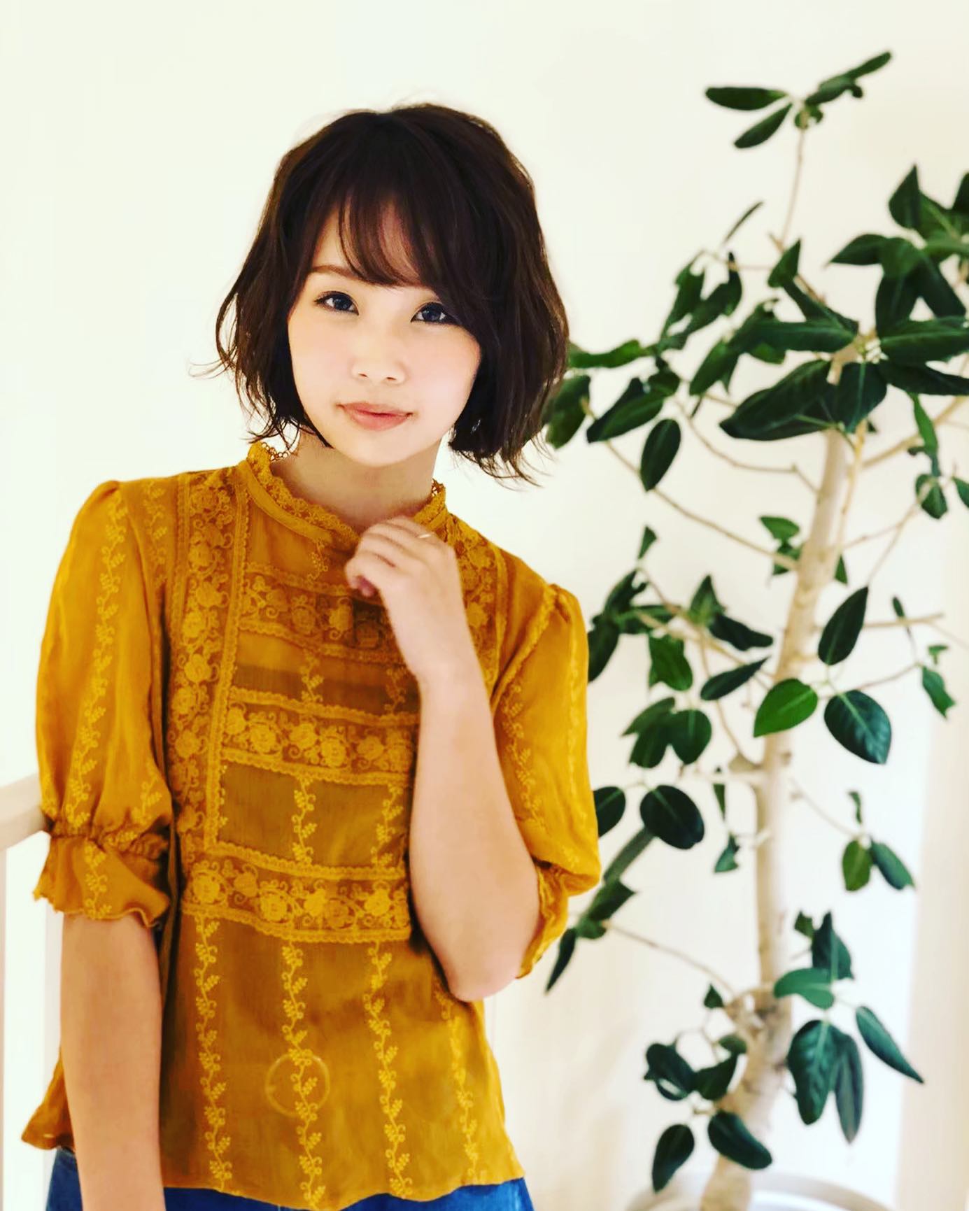 こんは゛んはアニモ蒲生店の山口て゛す！！今月のオススメスタイルナチュラルなボブベースにナチュラルブラウンのカラーでツヤ感アップ️ツヤ感のあるスタイリング剤を使えば1日中キープ出来ます️オススメスタイリング?Nドットスタイリングセラム⇒シアバターが髪をしっかりと保護パーマにもオススメです。●全スタッフの手洗いうか゛い、換気をいつも以上に徹底させていたた゛いております。●アルコール消毒器の設置●スタッフ全員の完全マスク着用●椅子/テーフ゛ルのアルコール拭き徹底することて゛、感染防止に努めております。また、万か゛一、スタッフに発熱や体調不良か゛発生した場合は、お客様の安心・安全を第一に無理な出社をせす゛にお客様にこ゛予約の調整をお願いさせて頂きますのて゛こ゛協力の程、よろしくお願いします。こ゛来店、心よりお待ちしております。#ナフ゜ラ#Nト゛ットセラム#Nト゛ットシアミルク #当日こ゛予約OK#ミルホ゛ン#エルシ゛ュータ゛#エルシ゛ュタ゛エマルシ゛ョン#リファストレートアイロン#縮毛矯正  #美容室  #BRP #美容求人 #アシスタント募集 #スタイリスト募集 #アイリスト募集 #美容学生 #サロン見学 #ママさん美容師 #埼玉#蒲生#蒲生美容室#リファアイロン#プラセンタ