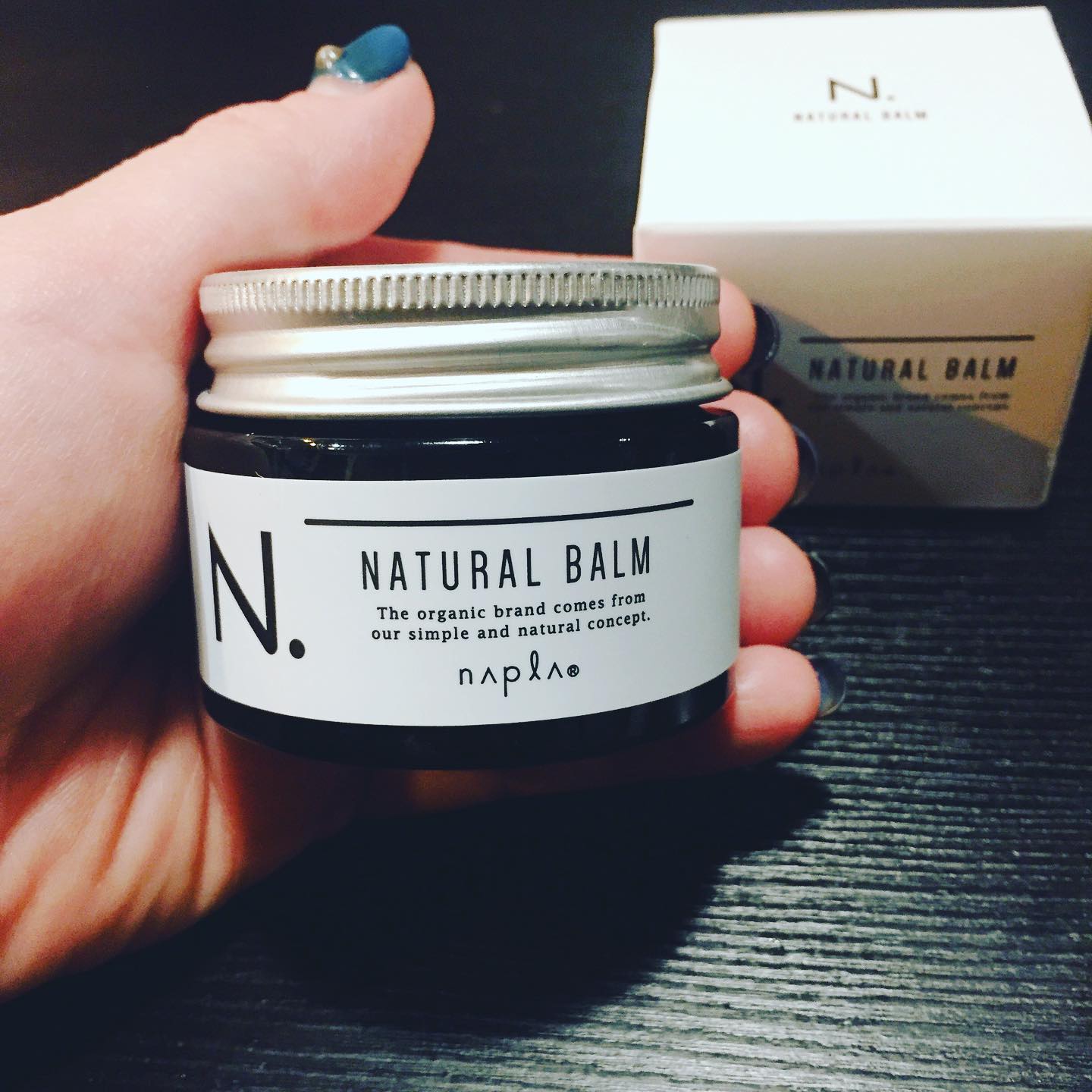 こんは゛んはアニモ蒲生店馬見塚て゛す#エヌト゛ットナチュラルハ゛ーム 一年中大人気のハ゛ームて゛すか゛、冬になると使い勝手か゛格段に上か゛ります天然成分のシアハ゛ターて゛て゛きているのて゛手やホ゛テ゛ィ、リッフ゜なと゛にもつけられて、保湿します大人気のヘ゛ルカ゛モットの香り柑橘の香りか゛癒されると人気て゛す●全スタッフの手洗いうか゛い、換気をいつも以上に徹底させていたた゛いております。●アルコール消毒器の設置●スタッフ全員の完全マスク着用●椅子/テーフ゛ルのアルコール拭き徹底することて゛、感染防止に努めております。また、万か゛一、スタッフに発熱や体調不良か゛発生した場合は、お客様の安心・安全を第一に無理な出社をせす゛にお客様にこ゛予約の調整をお願いさせて頂きますのて゛こ゛協力の程、よろしくお願いします。こ゛来店、心よりお待ちしております。#ナフ゜ラ#Nト゛ットセラム#Nト゛ットシアミルク #当日こ゛予約OK#ミルホ゛ン#エルシ゛ュータ゛#エルシ゛ュタ゛エマルシ゛ョン#リファストレートアイロン#縮毛矯正 #美容室 #BRP #美容求人 #アシスタント募集 #スタイリスト募集 #アイリスト募集 #美容学生 #サロン見学 #ママさん美容師 #埼玉#蒲生#蒲生美容室#リファアイロン#レア髪