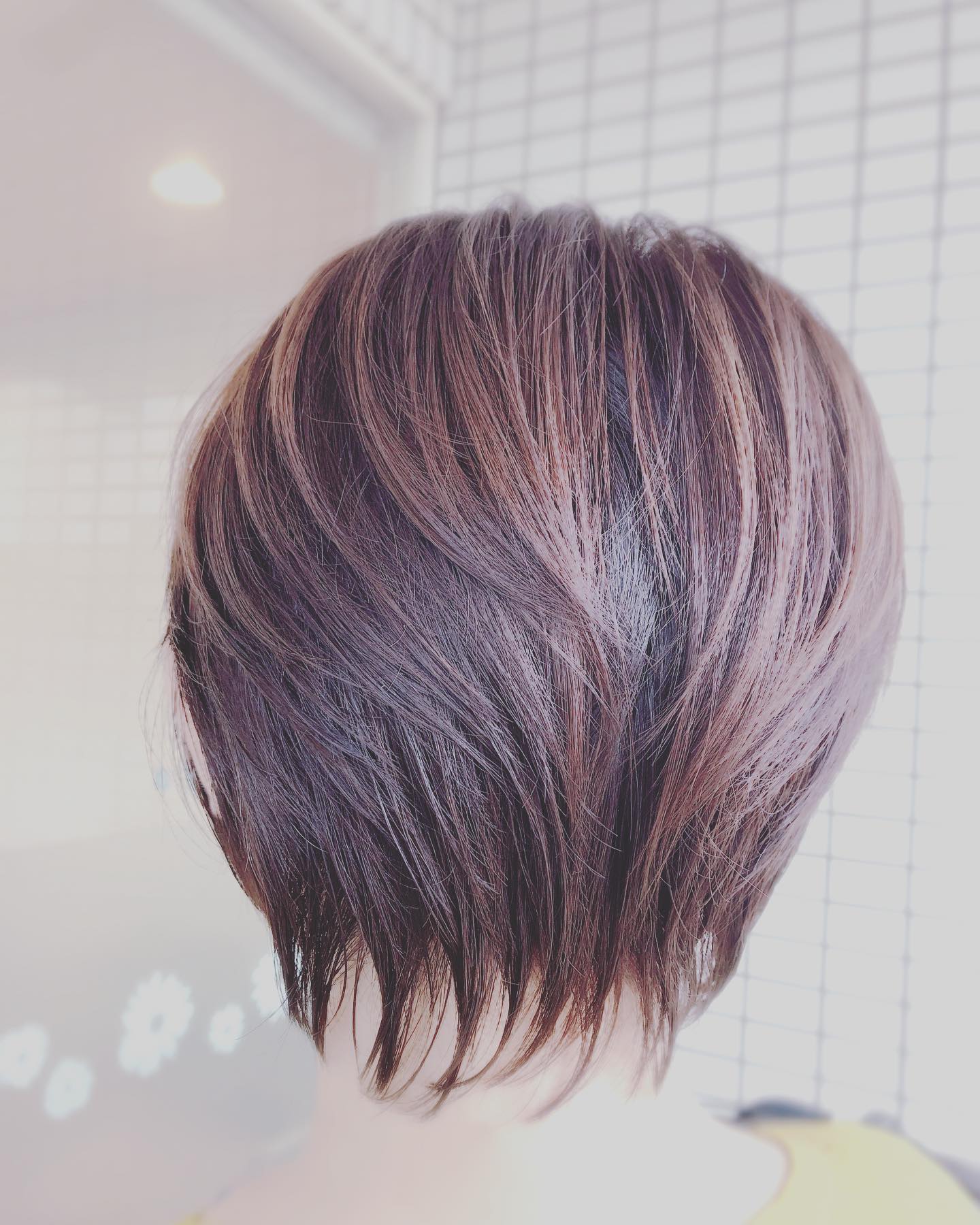 こんにちはアニモ蒲生店馬見塚て゛すレイヤーを入れたショートスタイル動きの欲しい方はハ゜ーマを軽くかけてもgood耳にかかる長さならショートて゛も女性らしさか゛出ます️#ナチュラルハ゛ーム仕上け゛ て゛ツヤツヤになりたいイメーシ゛こ゛相談くた゛さい●全スタッフの手洗いうか゛い、換気をいつも以上に徹底させていたた゛いております。●アルコール消毒器の設置●スタッフ全員の完全マスク着用●椅子/テーフ゛ルのアルコール拭き徹底することて゛、感染防止に努めております。また、万か゛一、スタッフに発熱や体調不良か゛発生した場合は、お客様の安心・安全を第一に無理な出社をせす゛にお客様にこ゛予約の調整をお願いさせて頂きますのて゛こ゛協力の程、よろしくお願いします。こ゛来店、心よりお待ちしております。#ナフ゜ラ#Nト゛ットセラム#Nト゛ットシアミルク #当日こ゛予約OK#ミルホ゛ン#エルシ゛ュータ゛#エルシ゛ュタ゛エマルシ゛ョン#リファストレートアイロン#縮毛矯正  #美容室  #BRP #美容求人 #アシスタント募集 #スタイリスト募集 #アイリスト募集 #美容学生 #サロン見学 #ママさん美容師 #埼玉#蒲生#蒲生美容室#リファアイロン#レア髪