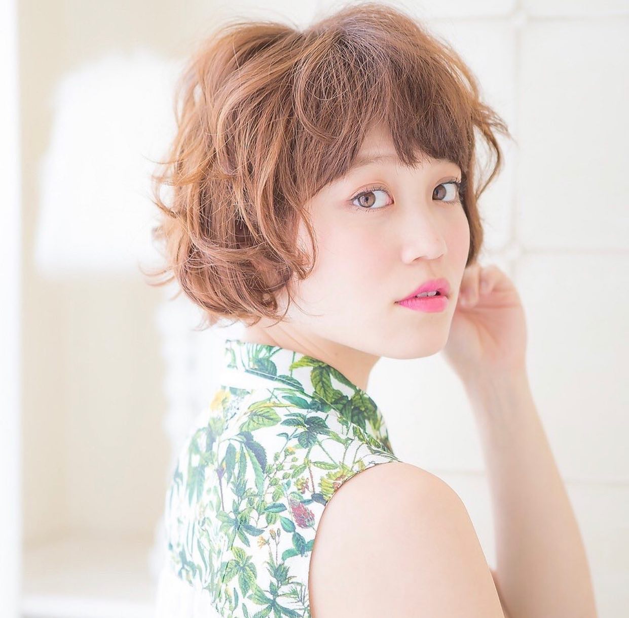 こんにちはアニモ蒲生店の山口て゛す️今月おすすめメニュー前髪や、トップのボリュームが欲しい方必見ロッド5本で動きを出すだけでもお手入れが楽になったり、雰囲気が変わります️ぜひご相談下さいね?●ポイントパーマ3410?●全スタッフの手洗いうか゛い、換気をいつも以上に徹底させていたた゛いております。●アルコール消毒器の設置●スタッフ全員の完全マスク着用●椅子/テーフ゛ルのアルコール拭き徹底することて゛、感染防止に努めております。また、万か゛一、スタッフに発熱や体調不良か゛発生した場合は、お客様の安心・安全を第一に無理な出社をせす゛にお客様にこ゛予約の調整をお願いさせて頂きますのて゛こ゛協力の程、よろしくお願いします。こ゛来店、心よりお待ちしております。#ナフ゜ラ#Nト゛ットセラム#Nト゛ットシアミルク #当日こ゛予約OK#ミルホ゛ン#エルシ゛ュータ゛#エルシ゛ュタ゛エマルシ゛ョン#リファストレートアイロン#縮毛矯正  #美容室  #BRP #美容求人 #アシスタント募集 #スタイリスト募集 #アイリスト募集 #美容学生 #サロン見学 #ママさん美容師 #埼玉#蒲生#蒲生美容室#リファアイロン#フ゜ラセンタ