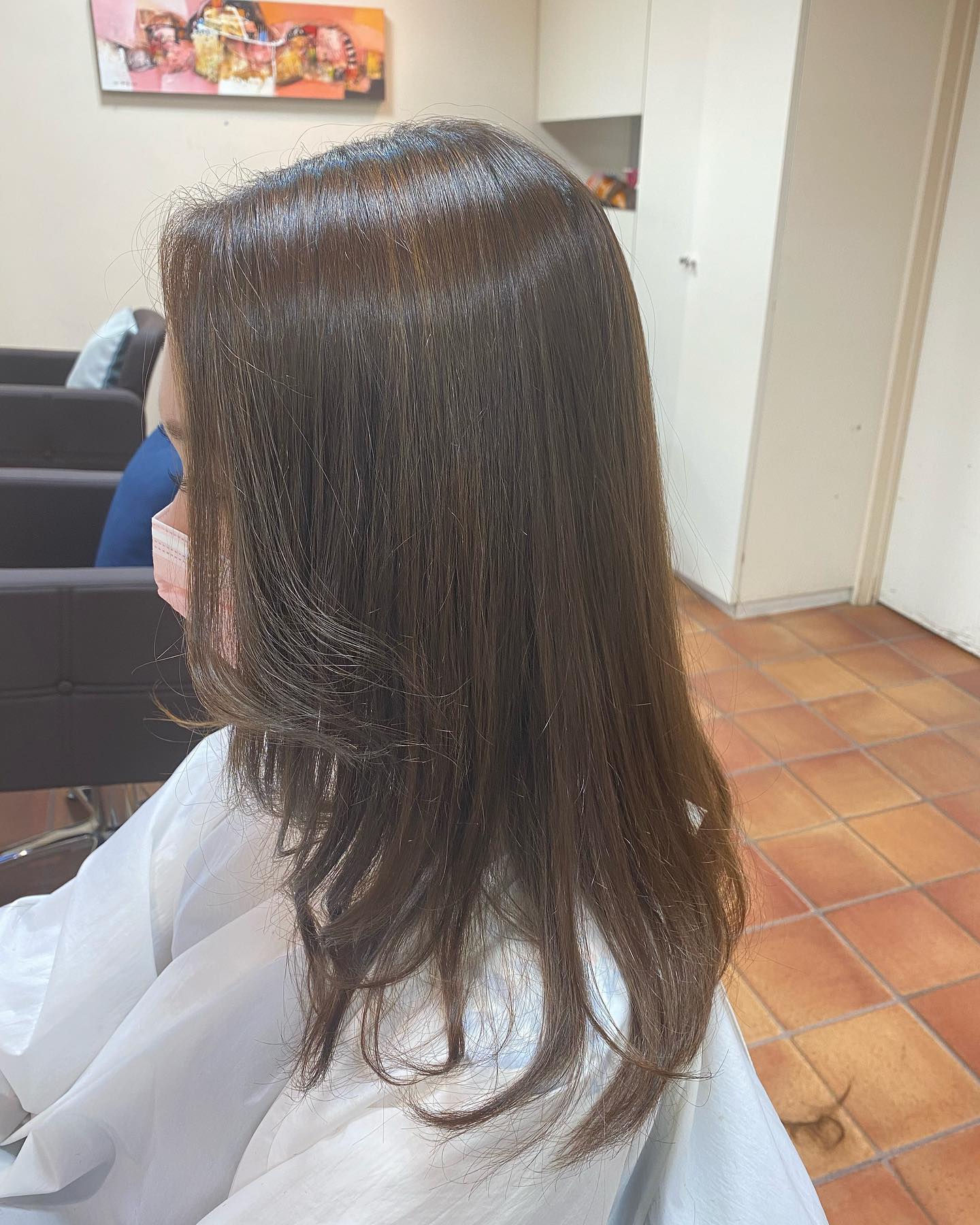 こんにちはアニモ蒲生店店長の山口です️カラーリング新色入荷致しましたモノグレージュ落ち着きのある深みや濃度”を出すグレーと“透け感と柔らかさ”のベージュという人気の2色を1つにまとめたカラーになります️私も次のカラーのお色はこれにしたいと思います️オススメですカラーカットバブルトリートメント9900?オススメスタイル剤Nドットシアオイル●全スタッフの手洗いうか゛い、換気をいつも以上に徹底させていたた゛いております。●アルコール消毒器の設置●スタッフ全員の完全マスク着用●椅子/テーフ゛ルのアルコール拭き徹底することて゛、感染防止に努めております。#ナフ゜ラ#Nト゛ットセラム#Nト゛ットシアミルク #当日こ゛予約OK#ミルホ゛ン#エルシ゛ュータ゛#エルシ゛ュタ゛エマルシ゛ョン#リファストレートアイロン#ファスティング #美容室  #BRP #美容求人 #アシスタント募集 #スタイリスト募集 #アイリスト募集 #美容学生 #サロン見学 #プロラボ #埼玉#蒲生#蒲生美容室#ストレート#リファアイロン#ナフ゜ラ#Nト゛ットセラム#Nト゛ットシアミルク #当日こ゛予約OK#ミルホ゛ン#エルシ゛ュータ゛#エルシ゛ュタ゛エマルシ゛ョン#リファストレートアイロン#縮毛矯正  #美容室  #BRP #美容求人 #アシスタント募集 #スタイリスト募集 #前髪縮毛#ナフ゜ラ#Nト゛ットセラム#Nト゛ットシアミルク #当日こ゛予約OK#ミルホ゛ン#エルシ゛ュータ゛#エルシ゛ュタ゛エマルシ゛ョン#リファストレートアイロン#縮毛矯正  #美容室  #BRP #美容求人 #アシスタント募集 #白髪ぼかしハイライト #モノグレージュ