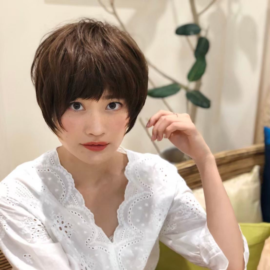 こんにちは！アニモ蒲生店金子です（＾ω＾）秋カラーのご紹介秋でも#寒色カラー は人気です！新色の#スカイブルー は透明感のある色味で柔らかい雰囲気を出してくれます！アッシュ系が好きな方オススメですぜひお試しください！..●全スタッフの手洗いうか゛い、換気をいつも以上に徹底させていたた゛いております。●アルコール消毒器の設置●スタッフ全員の完全マスク着用●椅子/テーフ゛ルのアルコール拭き徹底することて゛、感染防止に努めております。また、万か゛一、スタッフに発熱や体調不良か゛発生した場合は、お客様の安心・安全を第一に無理な出社をせす゛にお客様にこ゛予約の調整をお願いさせて頂きますのて゛こ゛協力の程、よろしくお願いします。こ゛来店、心よりお待ちしております。..#ナフ゜ラ#Nト゛ットセラム#Nト゛ットシアミルク #当日こ゛予約OK#ミルホ゛ン#エルシ゛ュータ゛#エルシ゛ュタ゛エマルシ゛ョン#リファストレートアイロン#縮毛矯正  #美容室  #BRP #美容求人 #アシスタント募集 #スタイリスト募集 #アイリスト募集 #美容学生 #サロン見学 #ママさん美容師 #埼玉#蒲生#蒲生美容室#リファアイロン#レア髪