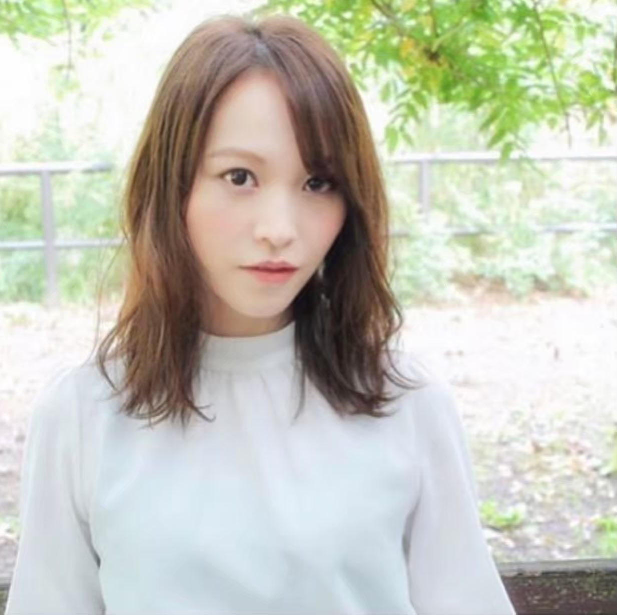 こんにちは!アニモ蒲生店金子です(^ω^)#ゆるふわパーマ が秋は人気ですおろしてても結んでても#スタイルチェンジ したい方にもおすすめです!軽さがアップして柔らかい雰囲気に!ぜひお試しくださいパーマコース10340?..●全スタッフの手洗いうか゛い、換気をいつも以上に徹底させていたた゛いております。●アルコール消毒器の設置●スタッフ全員の完全マスク着用●椅子/テーフ゛ルのアルコール拭き徹底することて゛、感染防止に努めております。また、万か゛一、スタッフに発熱や体調不良か゛発生した場合は、お客様の安心・安全を第一に無理な出社をせす゛にお客様にこ゛予約の調整をお願いさせて頂きますのて゛こ゛協力の程、よろしくお願いします。こ゛来店、心よりお待ちしております。..#ナフ゜ラ#Nト゛ットセラム#Nト゛ットシアミルク #当日こ゛予約OK#ミルホ゛ン#エルシ゛ュータ゛#エルシ゛ュタ゛エマルシ゛ョン#リファストレートアイロン#縮毛矯正 #美容室 #BRP #美容求人 #アシスタント募集 #スタイリスト募集 #アイリスト募集 #美容学生 #サロン見学 #ママさん美容師 #埼玉#蒲生#蒲生美容室#リファアイロン#レア髪