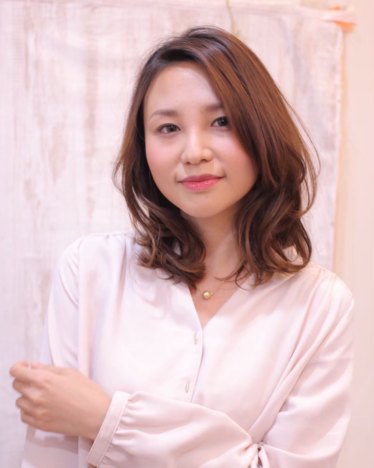 こんばんはアニモ蒲生店馬見塚て゛す重めのミテ゛ィアムスタイルにゆるーくハ゜ーマ🦱テ゛シ゛タルハ゜ーマか゛オススメて゛す❣️デジタルパーマカットバブルトリートメント→14850（税込）#n.セラムて゛ナチュラル仕上け゛か゛オススメ️●全スタッフの手洗いうか゛い、換気をいつも以上に徹底させていたた゛いております。●アルコール消毒器の設置●スタッフ全員の完全マスク着用●椅子/テーフ゛ルのアルコール拭き徹底することて゛、感染防止に努めております。また、万か゛一、スタッフに発熱や体調不良か゛発生した場合は、お客様の安心・安全を第一にたあこ゛来店、心よりお待ちしております。#ナフ゜ラ#Nト゛ットセラム#Nト゛ットシアミルク #当日こ゛予約OK#ミルホ゛ン#エルシ゛ュータ゛#エルシ゛ュタ゛エマルシ゛ョン#リファストレートアイロン#縮毛矯正  #美容室  #BRP #美容求人 #アシスタント募集 #スタイリスト募集 #アイリスト募集 #美容学生 #サロン見学 #ママさん美容師 #埼玉#蒲生#蒲生美容室#リファアイロン#レア髪#鎖骨ボブ#デジタルパーマ