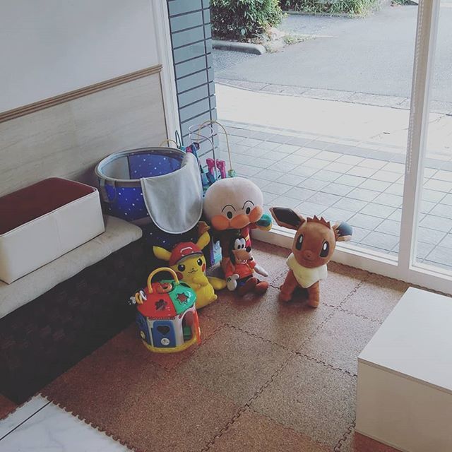こんにちは増尾です東川口店にはキッズルームがありますのでお子様と一緒のご来店も大歓迎です。DVDプレイヤーもあるのでお好きなDVDをお持ちいただいても大丈夫です #N.#ナプラ#ミルボン#美容師求人 #美容室求人 #美容師募集 #スタッフ募集#美容専門学校 #スタイリスト募集 #アシスタント募集 #ネイリスト募集#アーバンパークライン #東武線 #春日部美容室#東萌ビューティーカレッジ#埼玉理容美容専門学校#日曜定休 #美容室日曜日休み #マツエク #ネイル#撮影モデル募集#エルジューダ#アイラッシュ#レイクタウン