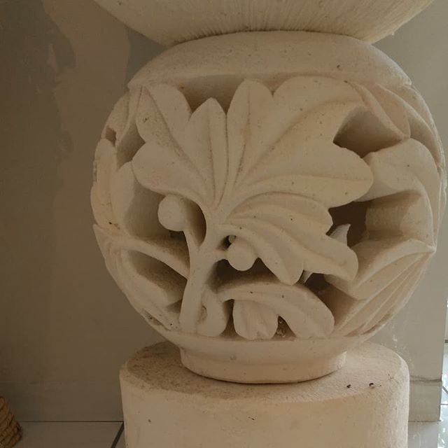 こんにちは増尾です東川口店のオブジェの模様はアニモのロゴと同じです！ご来店の際にぜひ見つけてみてください#N.#ナプラ#ミルボン#美容師求人 #美容室求人 #美容師募集 #スタッフ募集#美容専門学校 #スタイリスト募集 #アシスタント募集 #ネイリスト募集#アーバンパークライン #東武線 #春日部美容室#東萌ビューティーカレッジ#埼玉理容美容専門学校#日曜定休 #美容室日曜日休み #マツエク #ネイル#撮影モデル募集#エルジューダ#アイラッシュ#レイクタウン