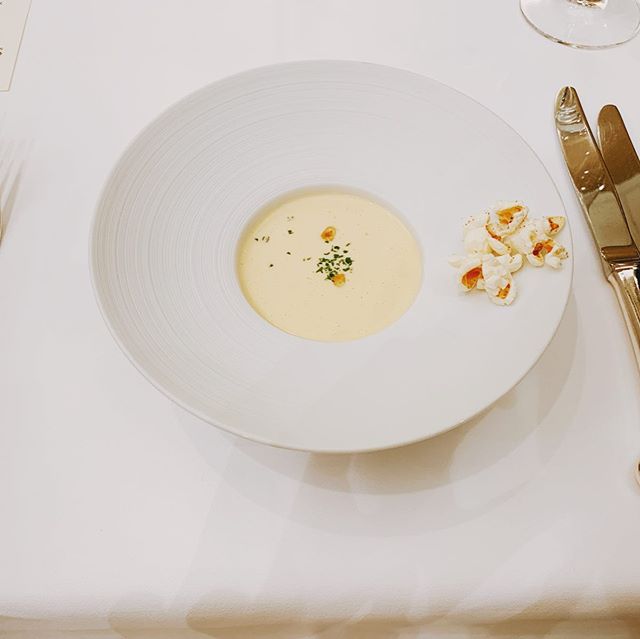 こんにちは増尾です冷たいコーンスープにポップコーンを入れて食べると新食感で美味しいかったです️美味しそうに食べる藤田さんを激写しました#N.#ナプラ#ミルボン#美容師求人 #美容室求人 #美容師募集 #スタッフ募集#美容専門学校 #スタイリスト募集 #アシスタント募集 #ネイリスト募集#アーバンパークライン #東武線 #春日部美容室#東萌ビューティーカレッジ#埼玉理容美容専門学校#日曜定休 #美容室日曜日休み #マツエク #ネイル#撮影モデル募集#エルジューダ#アイラッシュ#レイクタウン