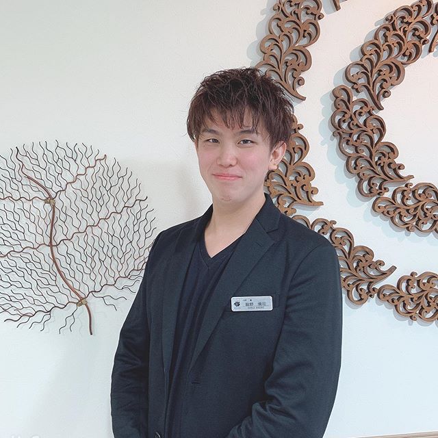 こんにちは増尾です東川口店のスタッフ紹介です！スタイリストの脇野さんです！カラー、パーマスタイルが得意です！カラー、パーマの相談は脇野さんまで‍♀️‍♂️ #N.#ナプラ#ミルボン#美容師求人 #美容室求人 #美容師募集 #スタッフ募集#美容専門学校 #スタイリスト募集 #アシスタント募集 #ネイリスト募集#アーバンパークライン #東武線 #春日部美容室#東萌ビューティーカレッジ#埼玉理容美容専門学校#日曜定休 #美容室日曜日休み #マツエク #ネイル#撮影モデル募集#エルジューダ#アイラッシュ#レイクタウン