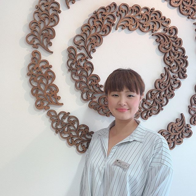 こんにちは増尾ですスタッフ紹介です！アシスタンの鈴木さん、いつも明るい３人のお子さんを育てるママさんです️東川口でもお母さんでき存在です️9時?15時まで出勤しているので、是非会いに来てください️️ #N.#ナプラ#ミルボン#美容師求人 #美容室求人 #美容師募集 #スタッフ募集#美容専門学校 #スタイリスト募集 #アシスタント募集 #ネイリスト募集#アーバンパークライン #東武線 #春日部美容室#東萌ビューティーカレッジ#埼玉理容美容専門学校#日曜定休 #美容室日曜日休み #マツエク #ネイル#撮影モデル募集#エルジューダ#アイラッシュ#レイクタウン