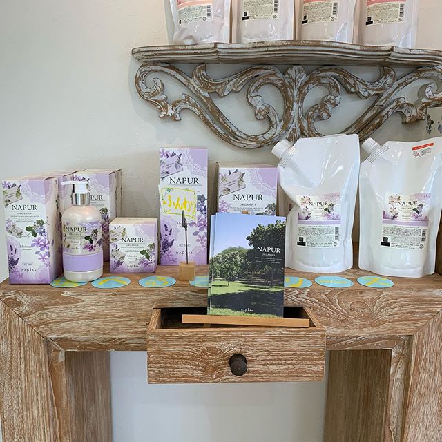 こんにちは増尾です冬は乾燥、パサつきが気になる季節ですそんな時はナピュールのモイスチャーシリーズがおすすめです️️スタイリストの赤石さんも愛用しています！  #N.#ナプラ#ミルボン#美容師求人 #美容室求人 #美容師募集 #スタッフ募集#美容専門学校 #スタイリスト募集 #アシスタント募集 #ネイリスト募集#アーバンパークライン #東武線 #春日部美容室#東萌ビューティーカレッジ#埼玉理容美容専門学校#日曜定休 #美容室日曜日休み #マツエク #ネイル#撮影モデル募集#エルジューダ#アイラッシュ#レイクタウン