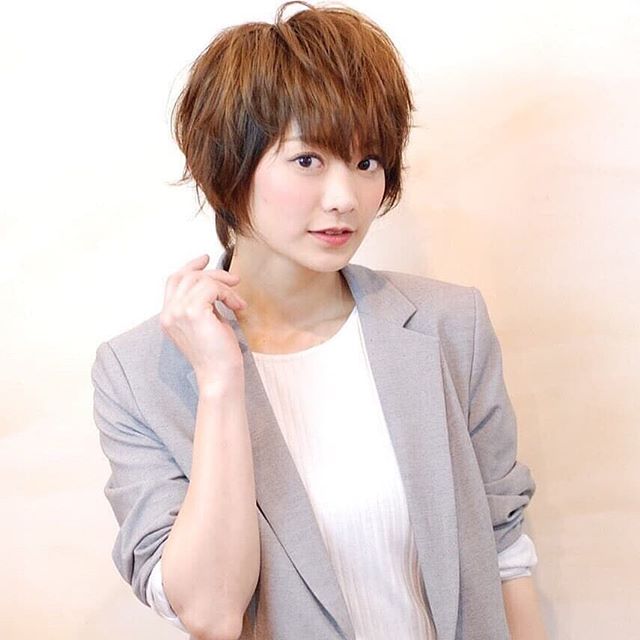 こんにちは！脇野ですトップにふんわりポイントパーマで朝のスタイリングを楽にしましょう！家事、子育て、仕事で多忙な方におすすめですアニモフィオレンテでは、空調管理、お客様一人一人新しいタオルを使用し、お客様一人一人手指消毒、セット面椅子の消毒、スタッフの出勤前の体調管理、消毒をし、ウイルス対策徹底しております️安心してご来店ください #brp#アニモフィオレンテ東川口店#東川口駅#武蔵野線#新型コロナウイルス#コロナ#コロナ対策#N.#ナプラ#napla#ミルボン#milbon#エルジューダ