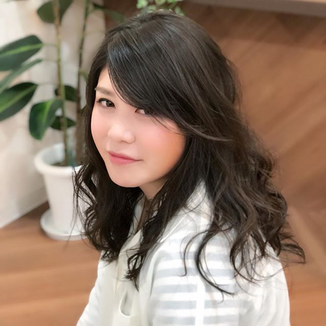 梅雨対策にはゆるっとパーマや部分ストレートがオススメですよ！#BRP#春日部#フィオレンテ#美容室#トータルビューティ#越谷#美容室求人#アイラッシュ#アイリスト#求人#ネイル#ネイリスト#スタイリスト#アシスタント#日曜日#定休日#福利厚生#ミディアム#ミディアムヘア #スタイル #ヘアカラー https://beauty.hotpepper.jp/slnH000253197/coupon/https://beauty.hotpepper.jp/kr/slnH000303179/blog/PN2.html