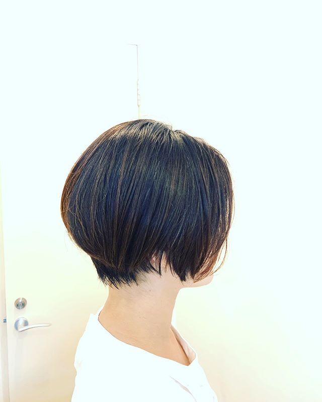 春日部駅から徒歩2分･:*+. 40代の髪のお悩みはお任せ下さい！animo(アニモ)フィオレンテ春日部店長の山口です☆ 大人のショートstyleナプラ#Nドットセラム#ミルボン#Nドットポリッシュオイル#お子様同伴ok #当日ご予約OK#ロブ#エルジューダ#エルジュダエマルジョン#クレオンしんちゃん#春日部#アーバンパークライン#南桜井#春日部西口#春日部の美容室#ナシードカラー#ナピュール#ヘアビューロン#アレンジスタイル#ビューロンカールアイロン#2019#袴ヘア#袴#ゴルフ#プライベートタオル#ナプラ#Nドットセラム#ミルボン#Nドットシアミルク#お子様同伴ok #当日ご予約OK#ロブ#エルジューダ#エルジュダエマルジョン#ナシードカラー#ナピュール#ヘアビューロン#アレンジスタイル#ビューロンカールアイロン#袴ヘア#袴#ゴルフ#縮毛矯正  #使いきりタオル