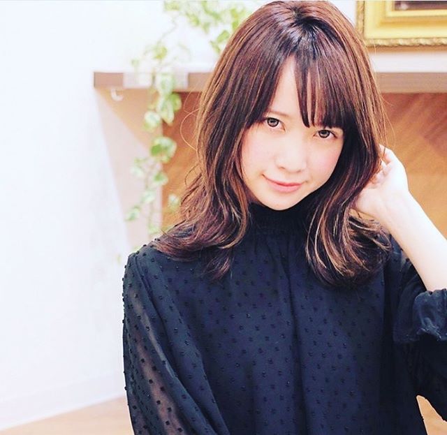 春日部駅から徒歩2分･:*+. 40代の髪のお悩みはお任せ下さい！animo(アニモ)フィオレンテ春日部店山口です♬ 明日もご予約取りやすくなっております気分転換にスタイルチェンジしてみませんかー当店はコロナ対策として時間を決めて店内の入口を開けて換気しております️️そして次亜塩素酸の加湿器も設置しております・また当店はコロナ対策として従業員マスク営業させて頂いておりますまた皆様にアルコール消毒ご協力頂いておりますのでよろしくお願いします#ナプラ#Nドットセラム#ミルボン#Nドットポリッシュオイル#お子様同伴ok #当日ご予約OK#ロブ#エルジューダ#エルジュダエマルジョン#クレオンしんちゃん#春日部#アーバンパークライン#南桜井#春日部西口#春日部美容室#ナシードカラー#ナピュール#ヘアビューロン#アレンジスタイル#ビューロンカールアイロン#2019#袴ヘア#袴#ゴルフ#40代の髪の悩み