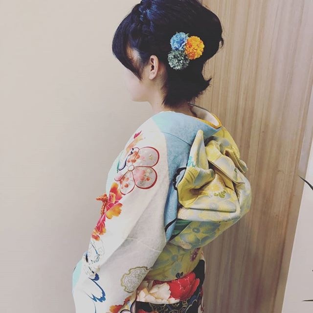 成人式も終わり次は卒業式ですね️袴の着付けからヘアメイクお任せ下さい！川間南口店山本#vivace  #vivace川間南口 #野田#野田市 #川間駅 #美容師 #美容専門学校 #美容好き #パーマ #デジタルパーマ #ショート #マッシュ #ボブ #ナプラ #N. #シアミルク #シアバター #ナシード#デザインパーマ#ピンク #ピンクベージュ #バイオレット #フォギーベージュ #ショコラブラウン#成人式 #卒業式