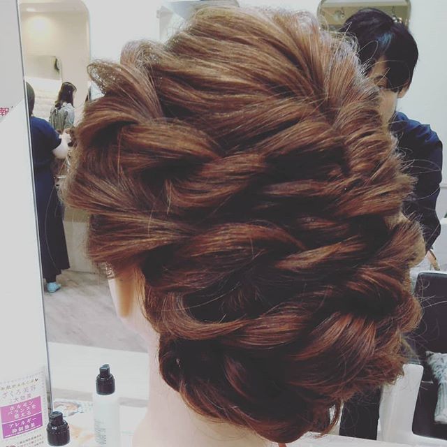 成人式に向けてアレンジのバリエーションを増やしてます各種アレンジ承けたわまっています川間南口店山本#vivace  #vivace川間南口 #野田#野田市 #川間駅 #美容師 #美容専門学校 #美容好き #パーマ #デジタルパーマ #ショート #マッシュ #ボブ #ナプラ #N. #シアミルク #シアバター #ナシード#デザインパーマ#ピンク #ピンクベージュ #バイオレット #フォギーベージュ #ショコラブラウン#成人式 #卒業式  #七五三 #振袖 #袴 #成人式アップ #卒業式