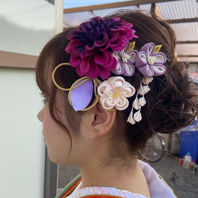 成人式アレンジスタイル飾りも豪華でスタイルによくお似合いでした️来年度の成人式のご予約埋まってまいりましたのでお早めに️川間南口店山本#ナプラ#Nドットセラム#ミルボン#Nドットシアミルク#お子様同伴ok #当日ご予約OK#ロブ#エルジューダ#エルジュダエマルジョン#ナシードカラー#ナピュール#ヘア#2021成人式#成人式アレンジヘア